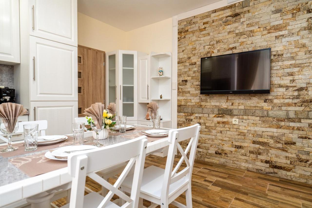 Park Apartment Emilin Σαντάνσκι Εξωτερικό φωτογραφία